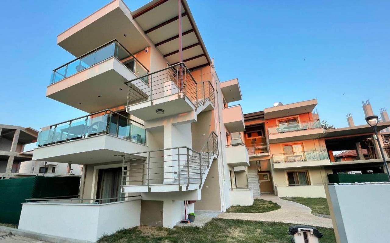 Ofrynio Deluxe Apartments Офриніо Екстер'єр фото